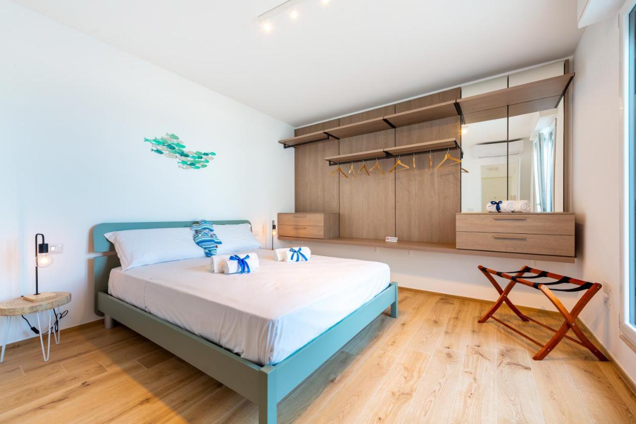 Waterfront Apartment With Seaview Balcony Bari Ngoại thất bức ảnh