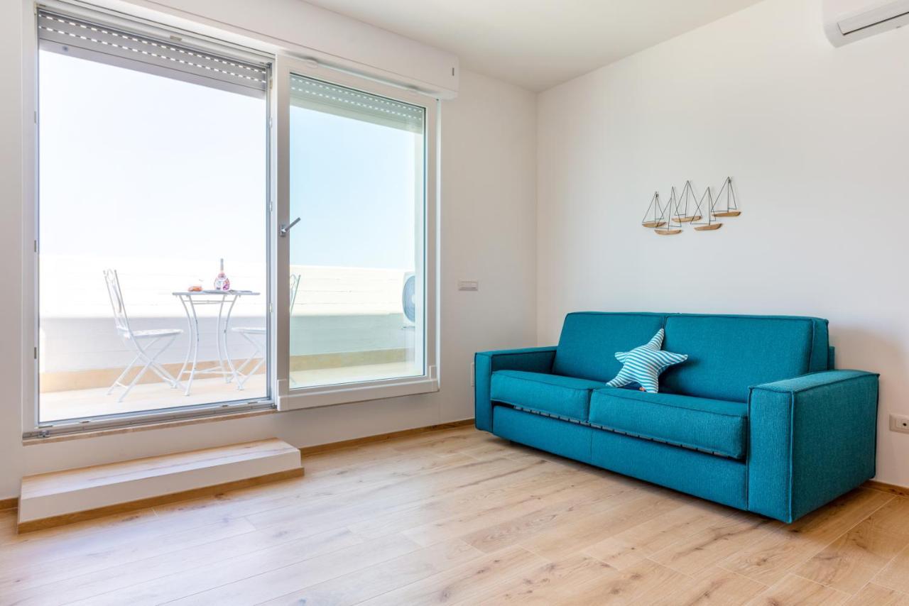 Waterfront Apartment With Seaview Balcony Bari Ngoại thất bức ảnh